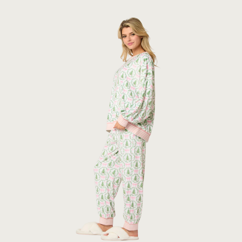 Cozy Christmas Pyjama Set with Mason Luma Heat Tech ™